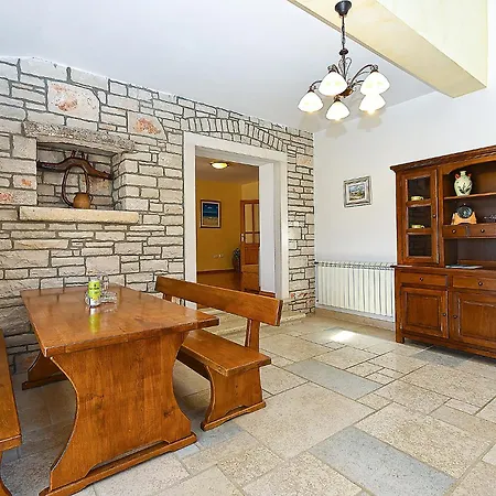 House Golubovo 2326 Holiday home