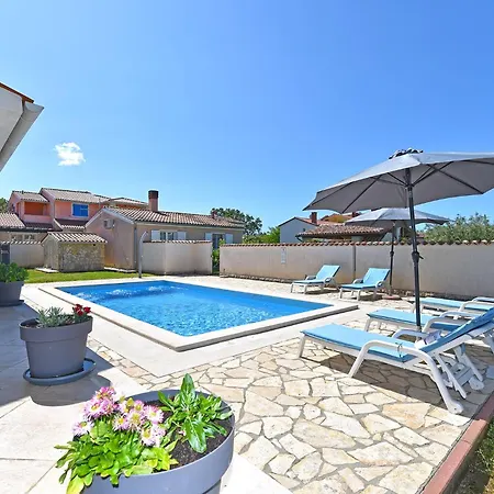 House Golubovo 2326