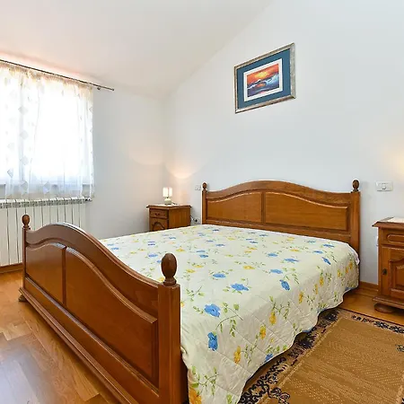 Holiday home House Golubovo 2326 *
