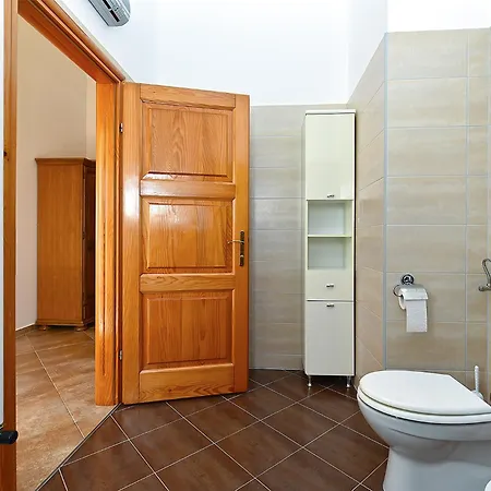 House Golubovo 2326 Holiday home Mednjan